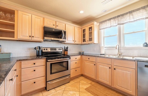 Corolla House | C9261 Blue Moon. 4x4 Beach, Ocean View, Pool, Hot Tub, Rec Room, Pool Table!