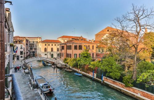 Castello Apartment | Ca Dei Greci Canal View