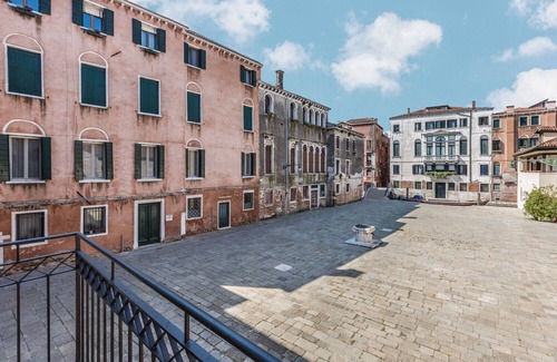 Santa Croce Apartment | Ca' Del Monastero 1 Collection