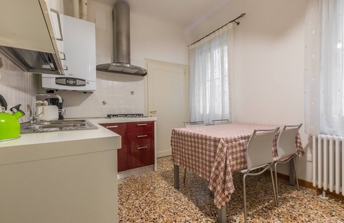 San Marco Apartment | Ca 'dell'Affresco close to Saint-Mark's square and Rialto Bridge!
