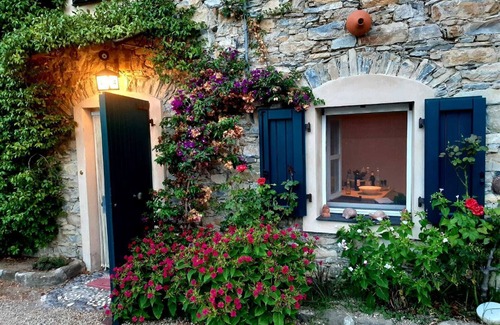 Diano Arentino House | Ca 'Diana, charming stone cottage among olive trees