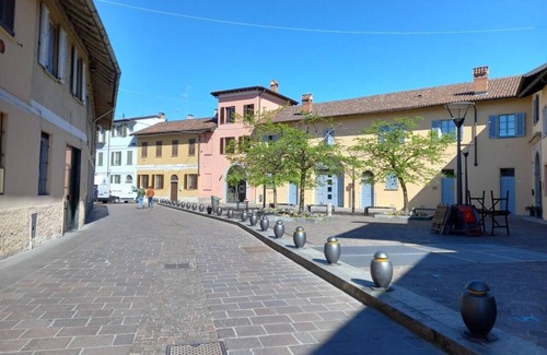 Cernusco sul Naviglio Apartment | Ca'Foulard3: a dip in the blue