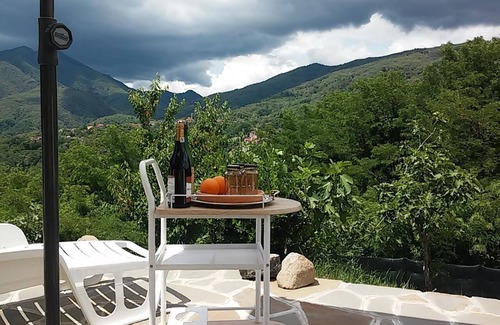 Tresana House | CA GIACOMO, in the middle of the Lunigiana woods . relax . and unique atmospheres
