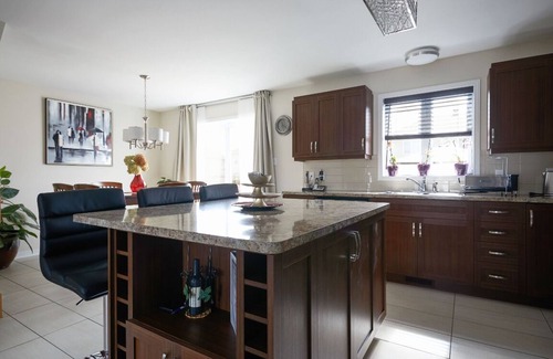 L'Ile-Bizard House | Cozy house in Montreal West | Fully equipped | Large groups | Close to airport