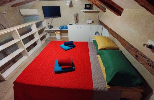 San Polo Apartment | Cà Lirica, in the quiet alleys of Venice a few meters from San Marco.