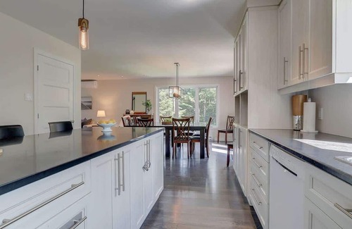 Stanstead Township Ski Chalet | Access to Lake Memphremagog - Spa - Constellation