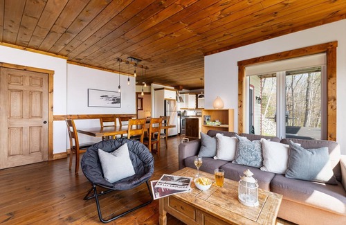 Petite-Riviere-Saint-Francois Ski Chalet | 61B Chalet: Garden Level, River Views & Spa