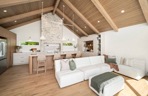Petite-Riviere-Saint-Francois House | Chalet Rouge Charlevoix