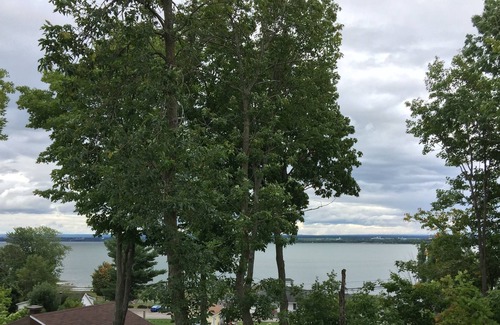Saint-Jean-de-l'lle-d'Orleans Ski Chalet | The Vilmont Beach Chalets St-Jean with views and access to the River, 20 minutes from Qc
