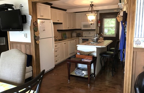 Saint-Jean-de-l'lle-d'Orleans Ski Chalet | 5 bedrooms. 2wc View private access to the St. Lawrence River 20 min from city