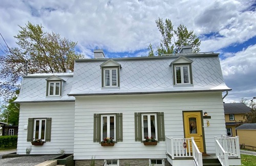 Saint-Laurent-de-l'ile d'Orleans House | 1887 Ancestral home with waterview on l’Île d’Orléans
