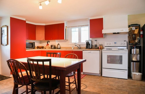 Saint-Laurent-de-l'ile d'Orleans Ski Chalet | THE HOUSE OF THE RIVER WITH GREAT WATERS #CITQ 299191