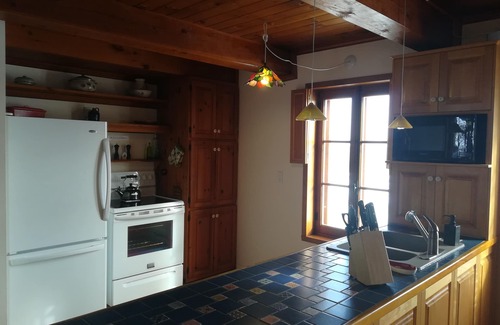 Saint-Laurent-de-l'ile d'Orleans House | The river house in the fields