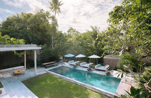 Batu Bolong Villa | CA7002-Japanese Contemporery 7Bdrm Near Pererenan