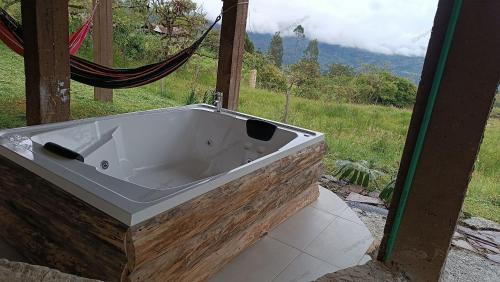 Macheta Ski Chalet | Cabaña al aire libre en Macheta Cundinamarca - Tiny House - Glamping Caelum