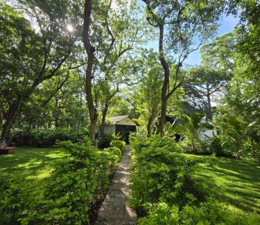 Copan Ruinas Bed & Breakfast | Cabaña Alpina Monte Carlo