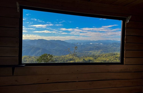 Pacuare Reserve Cabin | Cabaña Alto Luciérnaga