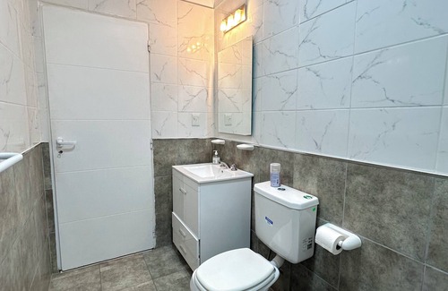 Macrozona Meseta Cerro Calafate Cottage | Cabaña con 3 habitaciones, excelente vista a los cerros