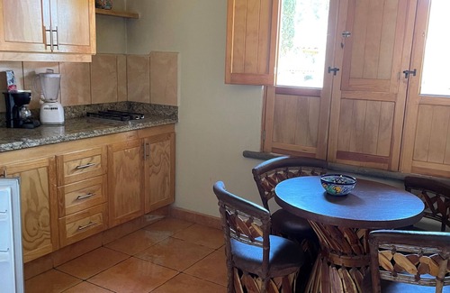 Mazamitla Cabin | Cabaña de Lujo con Jardines Excepcionales