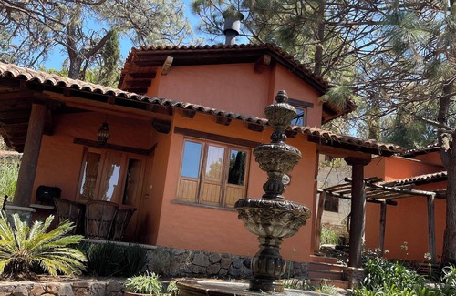 Mazamitla Cabin | Cabaña de Lujo con Jardines Excepcionales