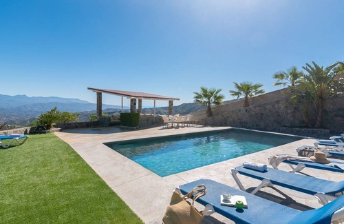 El Borge Villa | Cabaña de Piedra El Borge by Ruralidays