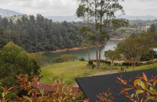 Guatape Cabin | Cabaña en Guatape para 50 personas