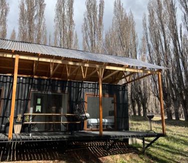 Coyhaique House | Cabaña entre alamos