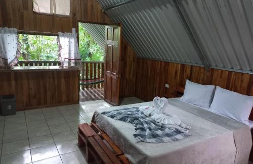 Katira Ski Chalet | Cabaña Escondida Rio Celeste