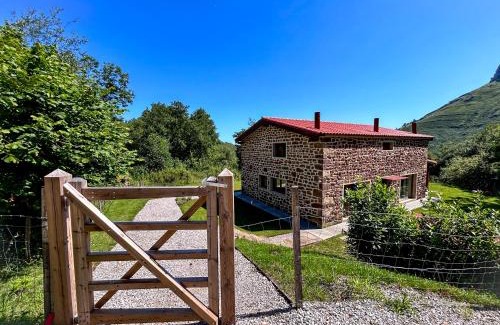 Lierganes Ski Chalet | Cabaña Quieva 05