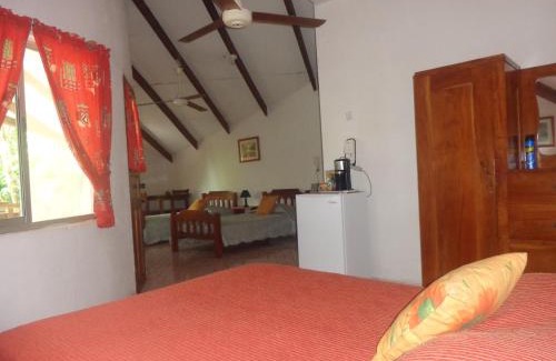Canton La Cruz Cabin | Cabañas Cañas Castilla