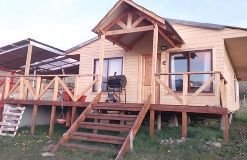 Coyhaique House | CABAÑAS/TINAJAS COCHIVUN