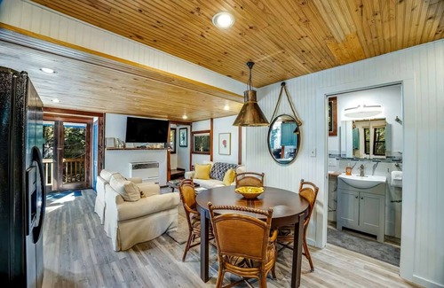 Guerneville House | Cabana Del Rio, by Vinifera Homes