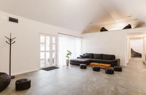 Ibanesti Cabin | Cabana Erta