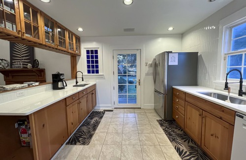 Port Royal House | Cabana Madrid - Port Royal Luxury Rental Close Proximity to Parris Island and The Sands Beach