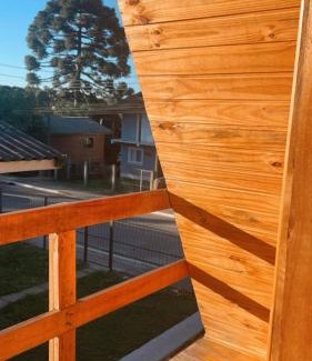 Canela Ski Chalet | Cabanas da Faby