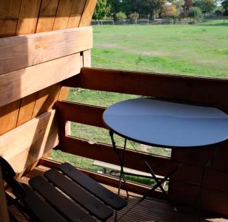 Gisay-la-Coudre Apartment | Cabane en A La Pause Sauvage Normandie