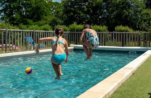 Chassenard Cabin | Cabane - Piscine - ccaadfa