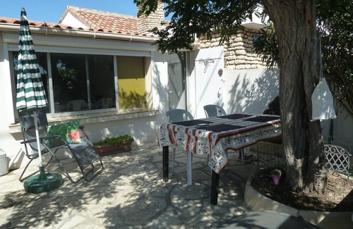 Martigues House | CABANON BORD DE MER NEAR FILMING CAMPING PARADIS