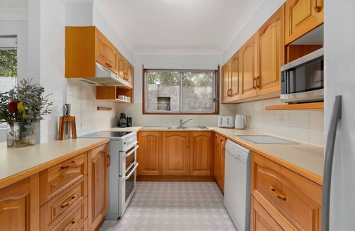 Currarong House | Cabarita on the Creek - Serenity, Ocean, Family