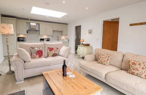 Fareham Cottage | Cabin ∙ 1 bedroom ∙ 4 guests