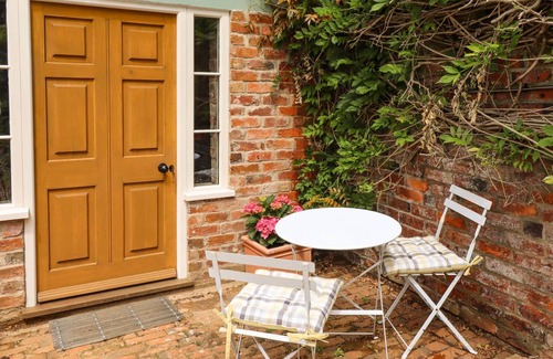 Knipton Cottage | Cabin ∙ 1 bedroom ∙ 2 guests