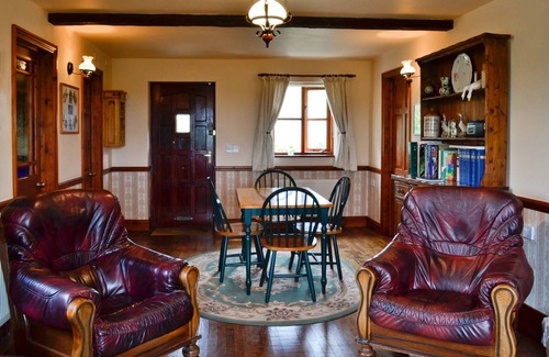 Evershot Cottage | Cabin ∙ 1 bedroom ∙ 2 guests