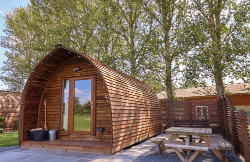 Driffield Cottage | Cabin ∙ 1 bedroom ∙ 4 guests