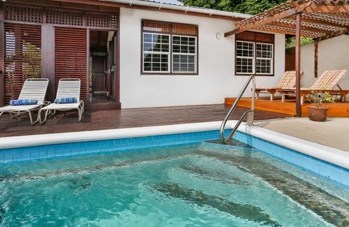 Cap Estate Cottage | Cabin ∙ 1 bedroom ∙ 2 guests