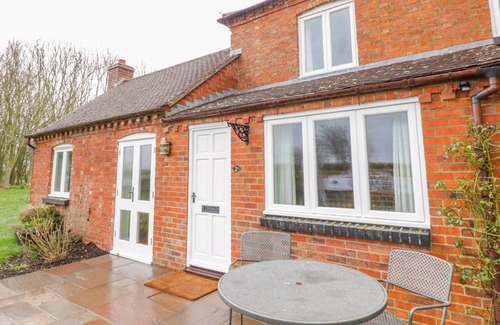 Napton-on-the-Hill Cottage | Cabin ∙ 1 bedroom ∙ 2 guests