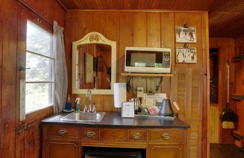 Cadillac Cabin | Cabin #10 - Snow Day