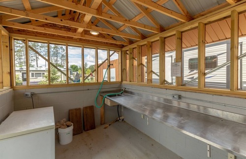 Walker Cabin | Cabin 106 - Open Loft/Modern, Clean, Comfortable