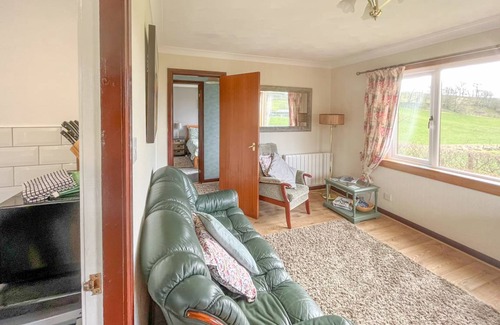 Rumbling Bridge Cottage | Cabin ∙ 2 bedrooms ∙ 4 guests