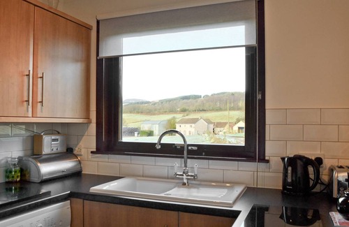 Rumbling Bridge Cottage | Cabin ∙ 2 bedrooms ∙ 4 guests