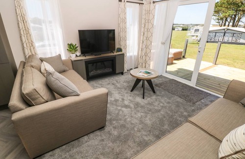 Hasguard Cross Cottage | Cabin ∙ 2 bedrooms ∙ 4 guests